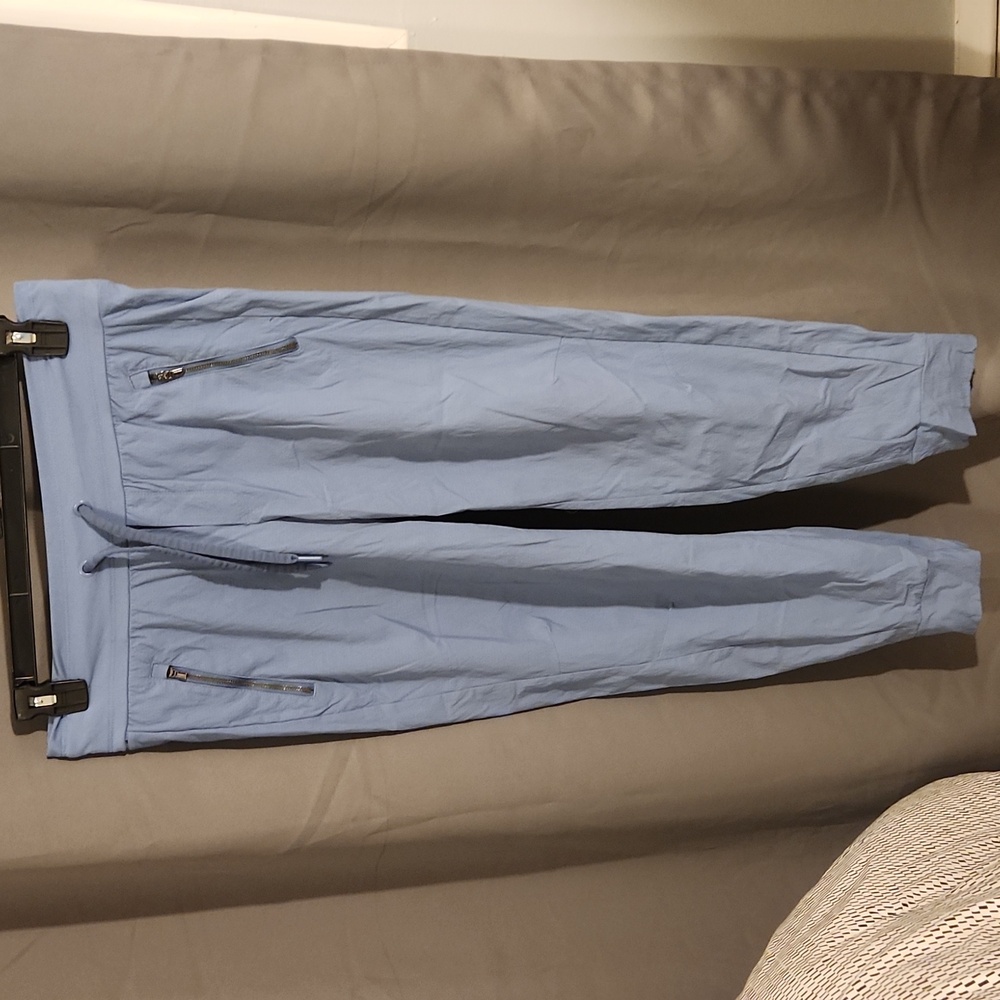 Athleta Trekkie blue pants